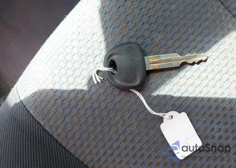 2005 Hyundai Elantra Gls/Gt from USA, damaged, VIN KMHDN56D85U174761